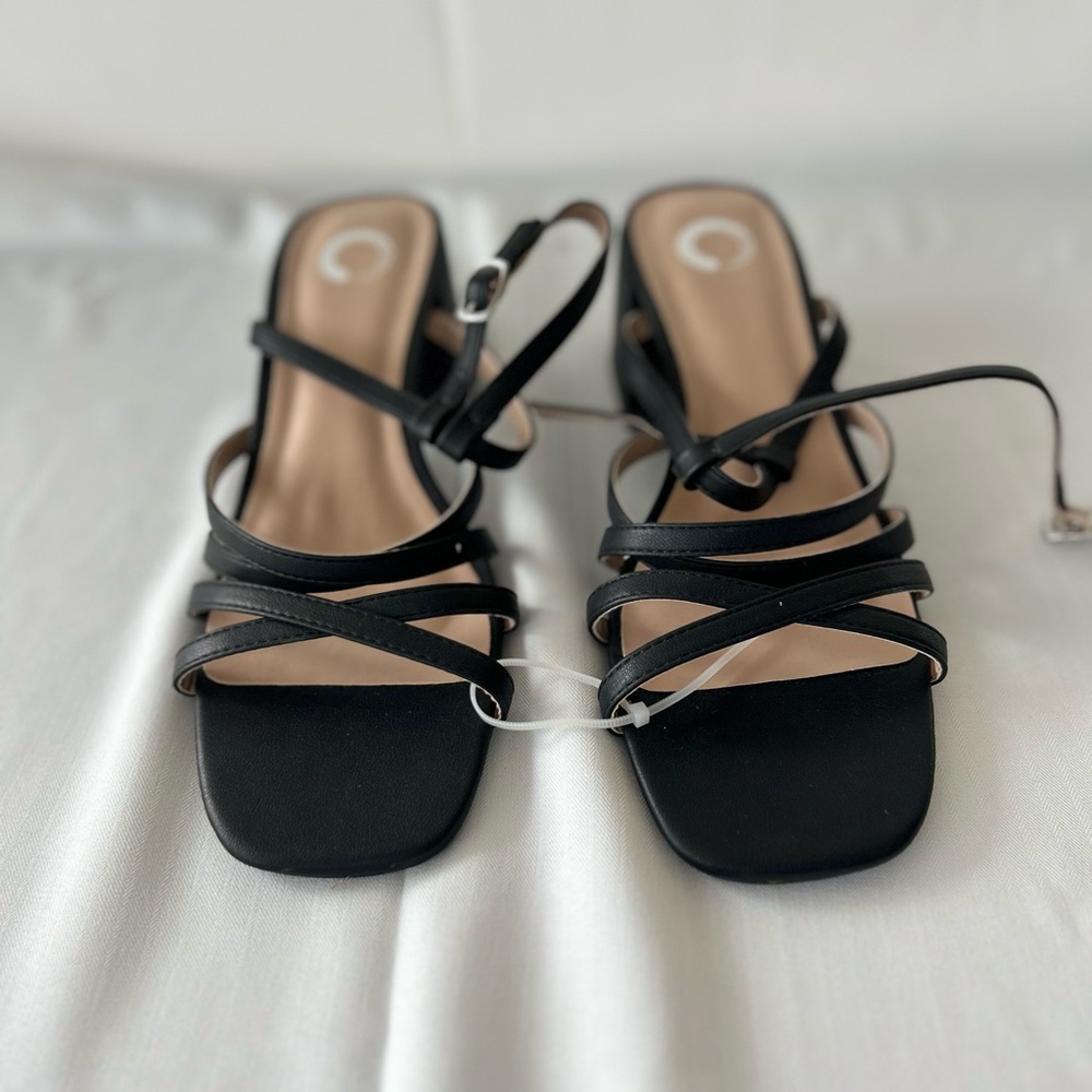 Woman shoes